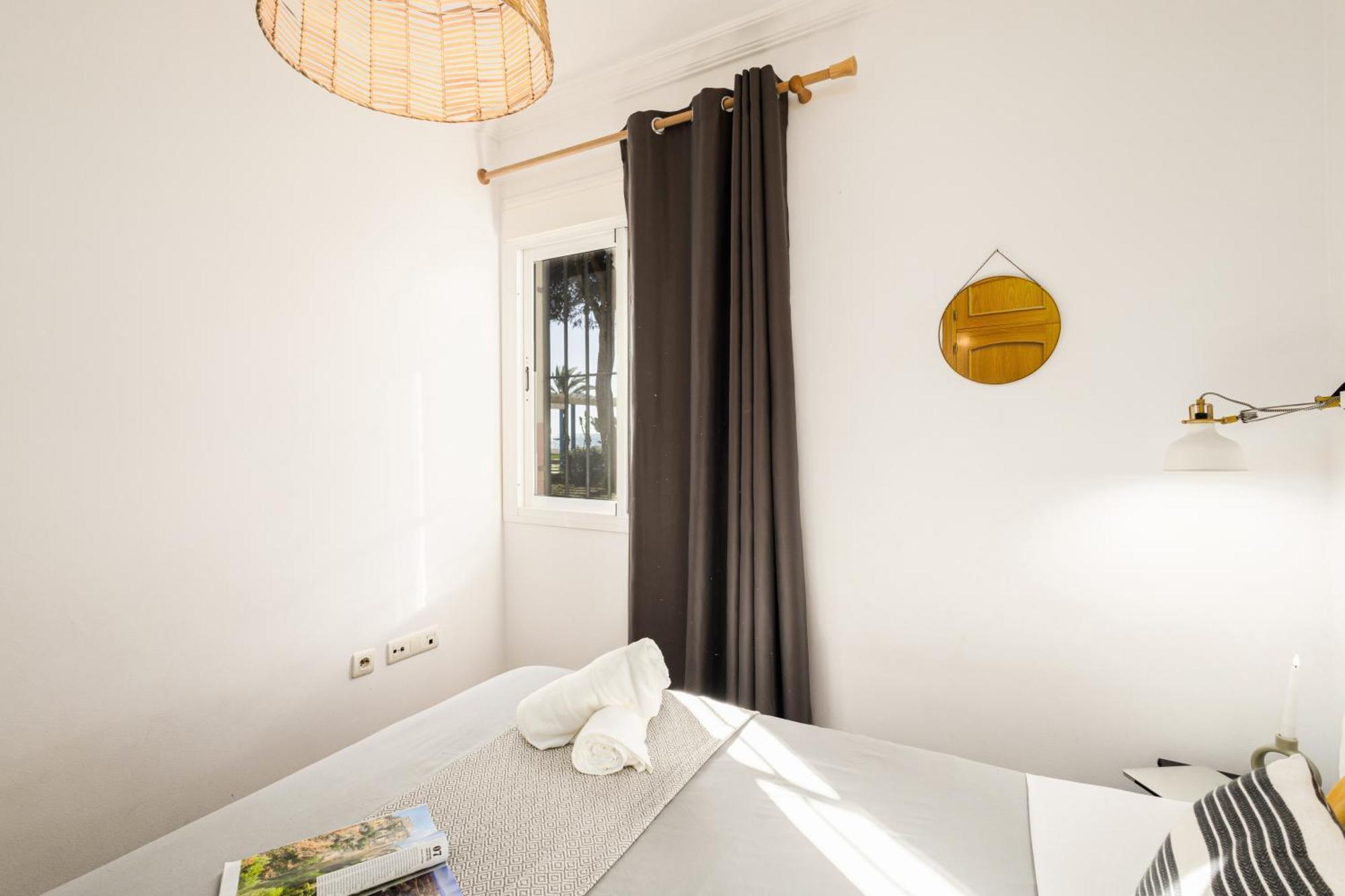 La Cala Del Moral Nordik Apartments Village - La Cala "Raseborg" מראה חיצוני תמונה